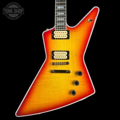 Gibson Custom Dealer Select Explorer Custom Cherry Sunburst CS601494
