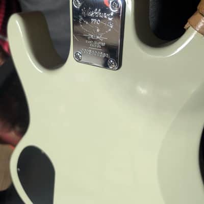 Washburn XB-102 - Camo Ladies image 5