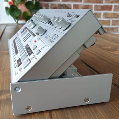 Roland TB-03 Boutique Series Synthesizer Module Bass Line Synthesizer 2016 - Present - Silver image 3