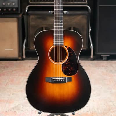 Martin Custom 000-18 Golden Era 1937 Acoustic Guitar, Quilted Mahogany/Adirondack Spruce, 1935 Sunburst with Hardshell Case - Used image 3