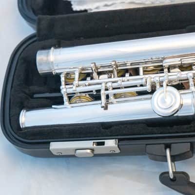 Yamaha YFL-200AD II Advantage Flute *Cleaned & Serviced *Ready to play image 10
