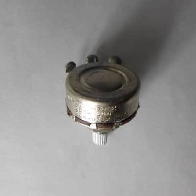 One 1962 Fender Stratocaster Pot 250K Potentiometers image 3