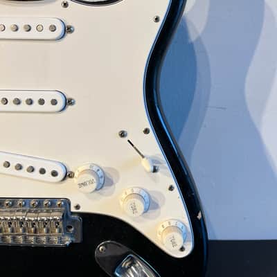 2007 American Fender Stratocaster (Eric Johnson Signature Body) w/ Rosewood Fretboard + Dave Stephens Custom Pickups - Very Good image 4