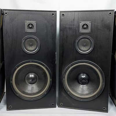 KLH 912B Floorstanding 3-Way Speakers - Black image 1