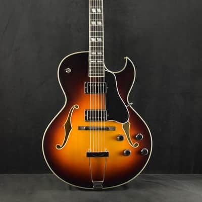 Eastman AR372CE-SB Kent Armstrong HPAG-1 Pickups Archtop Sunburst Truetone Gloss image 2