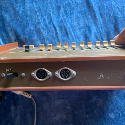 Elektronika EG-10  Graphic Equalizer 1980s Soviet USSR Vintage image 2