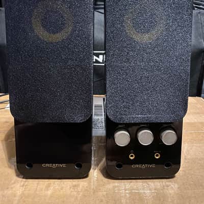 Creative Labs GigaWorks T20 Series II 2.0 Desktop Speaker System image 2