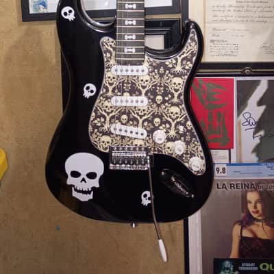 rockjam Strat style 2026 - Black with custom vinyl wrap image 3