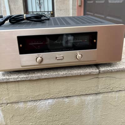 Accuphase A-20V 2004 - Gold image 2