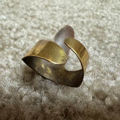 Perfect Touch Finger Pick Brass Medium Wraparound Style image 3