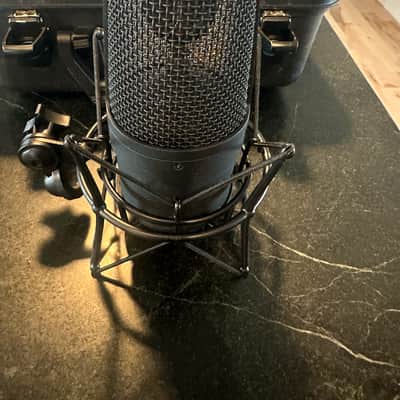 CAD Equitek E300S Large Diaphragm Multipattern Condenser Microphone 2000s - Black and Gold image 3