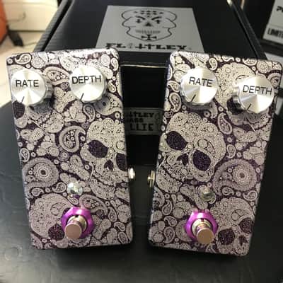 B Stock Flattley Guitar Pedals Bass Star Fazer - Bass Phaser Met Purple/Silver Skulls/Halo Ring LED image 6