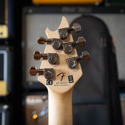 EVH Wolfgang WG Standard Quilt Maple 2010s W/ EVH Strap & Dtuner image 8