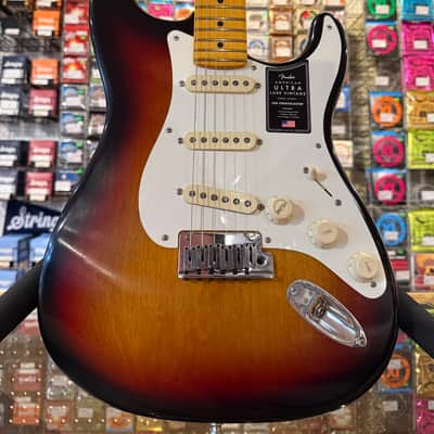 Fender American Ultra Luxe Vintage '50s Stratocaster - Three Tone Sunburst with Fender Deluxe Hardshell Case image 2