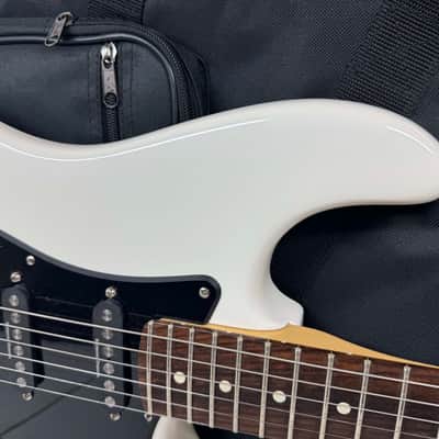 Fender American Performer Stratocaster Guitar with Rexylab Ultimate Strat upgrades/mods + Case 2023 - Arctic White / Rosewood fingerboard image 3