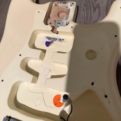 Fender American Standard Stratocaster body image 2