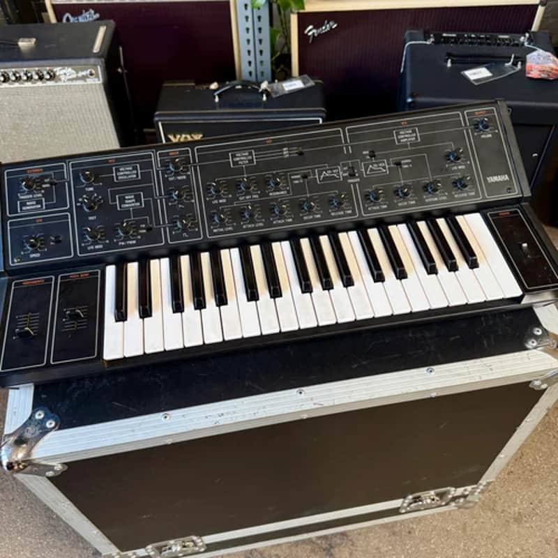 Yamaha CS-10 Monophonic Synthesizer