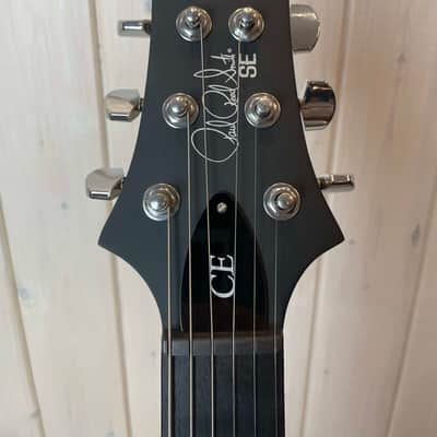 PRS SE CE24 2024 - Blood Orange image 4