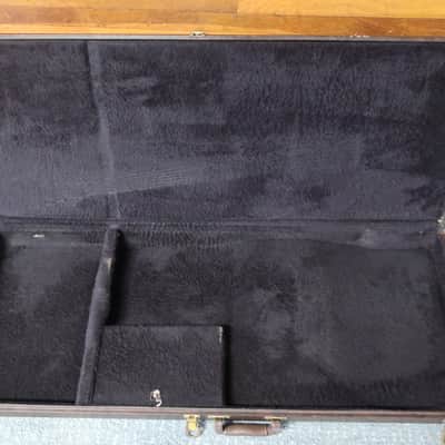 Vintage Guild Pilot Bass OHSC Hardshell Case Guild Thunderbird Jet Star Bass JS-II M-85 Bown Tolex image 6