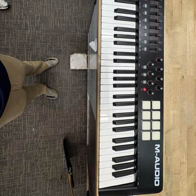 M-Audio Oxygen 61 MKV MIDI Keyboard Controller 2021 - Present - Black