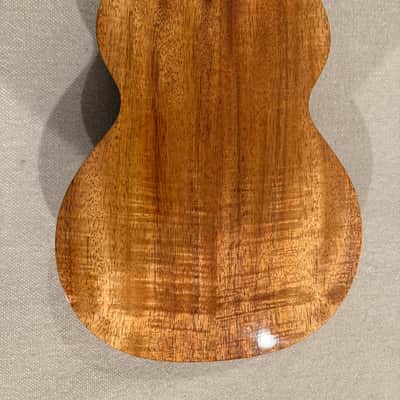 Kamaka HF3-DC 2022 Cedar/Koa Tenor Deluxe image 5