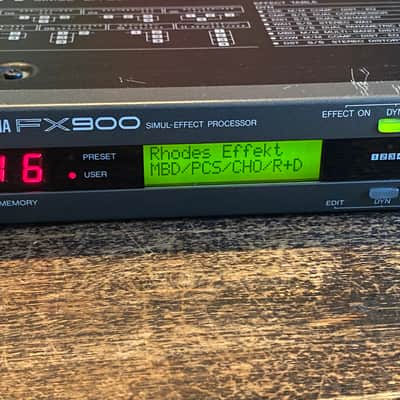 Yamaha FX900 Simul Effects Unit Multieffect image 3