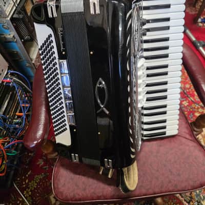 International Centromatic Piano Accordion 41/120 W Case And Straps image 6