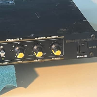 Nady MSE-100A SUROUND IMAGING Multiband Sound Enhancement Processor with IEC power cord and rack mount bolts and washers image 4