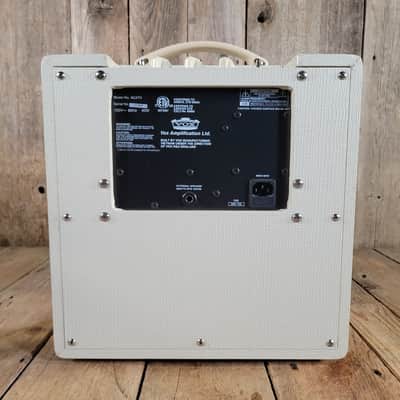 Vox 2011 AC4TV 4 Watt 1x10" Combo Amp, Near Mint - White image 9
