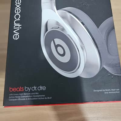 Beats by Dre Executive 2010-2025 - Silver/Red image 12