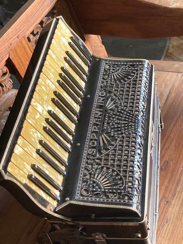 Settimio Soprani Panetta Deluxe 120 bass 39 keys piano | Reverb