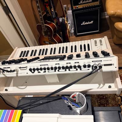Moog Minimoog Voyager 2015 - Lunar White image 22