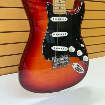 Fender Player Stratocaster Plus Top with Mapple Fretboard 2018 - 2024 - Tobacco Sunburst image 1