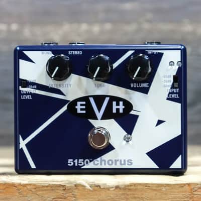 MXR EVH 30 5150 Chorus Eddie Van Halen Classic Chorus Stereo Output Effect Pedal image 1