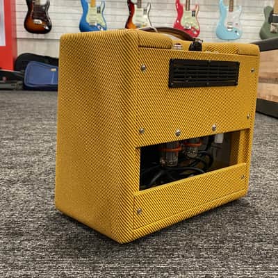 Fender '57 Custom Champ Hand-Wired Electric Guitar Tube Combo Amplifier, 5W, Tweed image 3