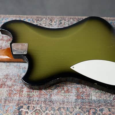 Novo Guitars Voltur B6 Baritone - 2025 - Green Burst. New - (Authorized Dealer) imagen 9