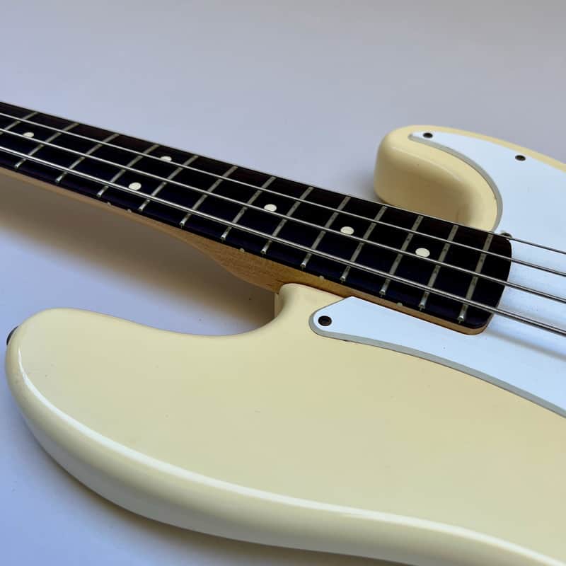 1995 Fender Standard Precision Bass in Olympic White | Reverb