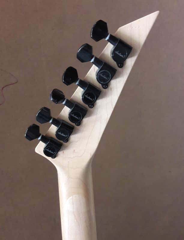 Jackson DKMG Dinky / Made in Japan / Gloss Black / EMG HZ Pickups