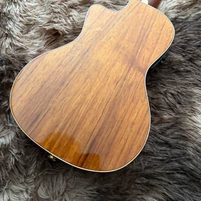 Kala KA-KCGE-C Hawaiian Koa Series Acoustic/Electric Concert Cutaway Ukulele with EQ - Gloss Natural image 7
