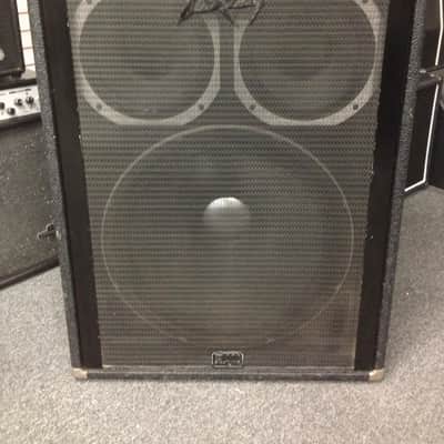 Peavey 1810 Bass Guitar Speaker Cabinet image 1