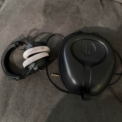 Beyerdynamic DT 770 Pro 80 Ohm - with case image 7