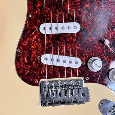 2006 The Light Crust Doughboys 75th Anniversary Limited Edition, Vintage Blonde/White, Diamond Anniversary, Stratocaster El. Guitar, Very Good Condition image 8