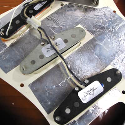 Fender American Vintage '57 Stratocaster Reissue w/MIM Classic '50s Neck 2011/2019 - 2TSB image 11