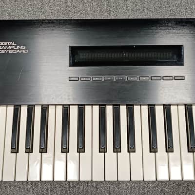 Roland  S50 12-bit Vintage Sampler image 2