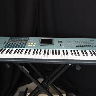 Yamaha Motif XS 7 Production Synthesizer 2000s - Gray