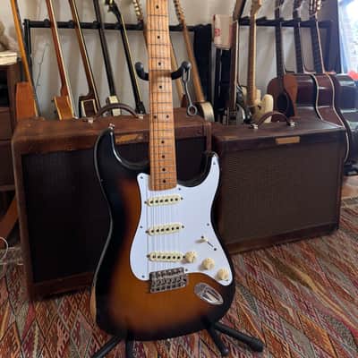 Fender Road Worn '50s Stratocaster 2009 - 2019 - 2-Color Sunburst image 3