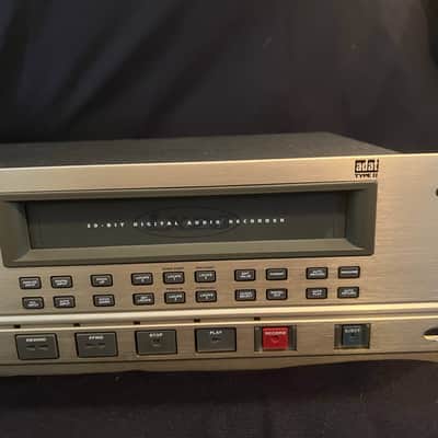 Alesis LX-20 Digital Recorder W/ LRC Remote and (2) 1/4" to RCA Snakes image 4
