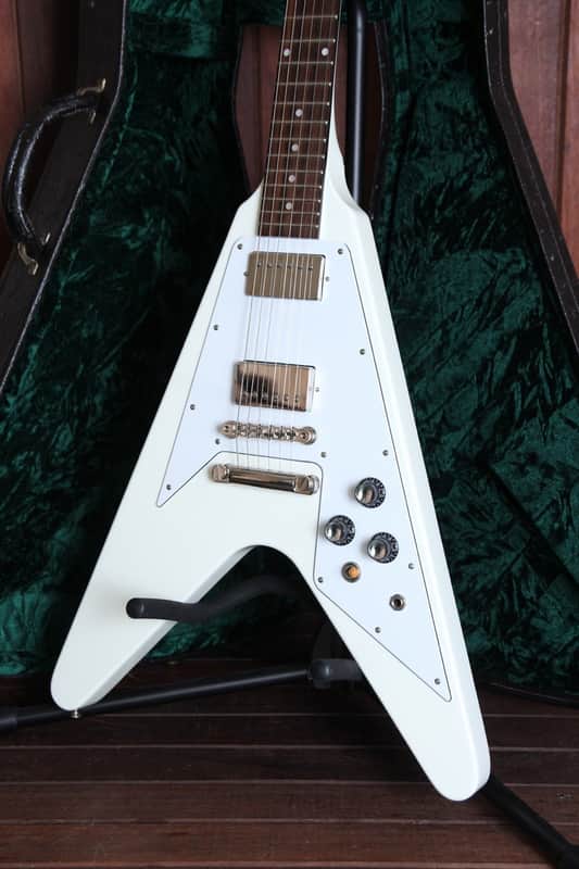 『11月29日〜30日限定価格』【希少】TOKAI FLYNG V 2011年製 Tokai Flying V FV-95 Made in Japan Pre-Owned | Reverb