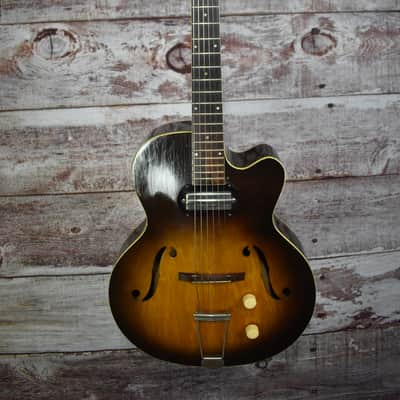 Silvertone H-61 1957 - Sunburst image 1