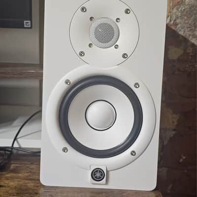 Yamaha HS5 Active Studio Monitor Pair w/ Yamaha HS8S Powered Studio Subwoofer + Stands +All Cords image 4